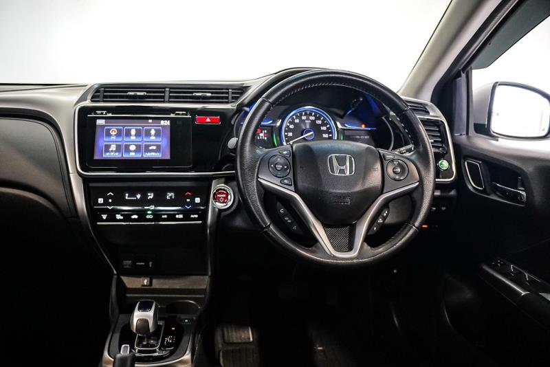 2015 Honda Grace Hybrid / City
