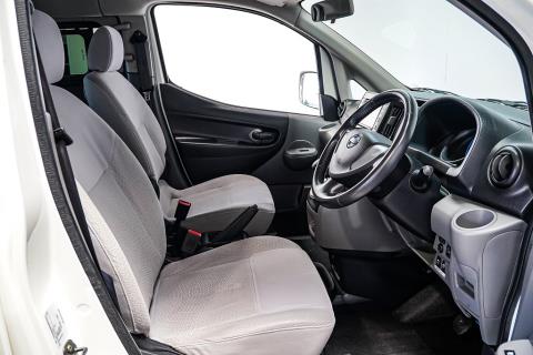 2017 Nissan e-NV200 7 Seater - Thumbnail