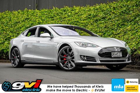 2015 Tesla Model S P85D 4WD