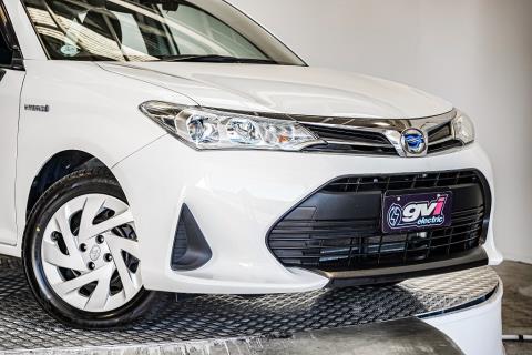 2018 Toyota Corolla Axio Hybrid - Thumbnail