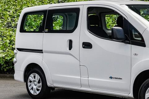 2015 Nissan e-NV200 5 Seater - Thumbnail