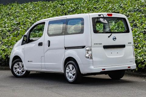 2015 Nissan e-NV200 5 Seater - Thumbnail