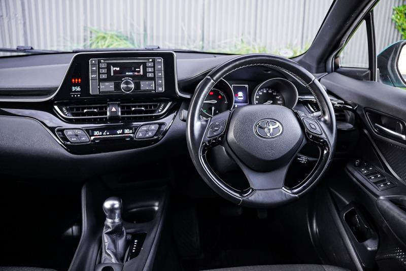 2017 Toyota C-HR S Hybrid