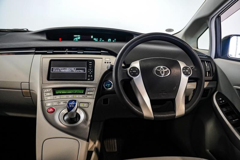 2012 Toyota Prius Hybrid S