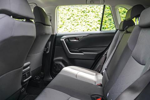2019 Toyota Rav4 Hybrid - Thumbnail