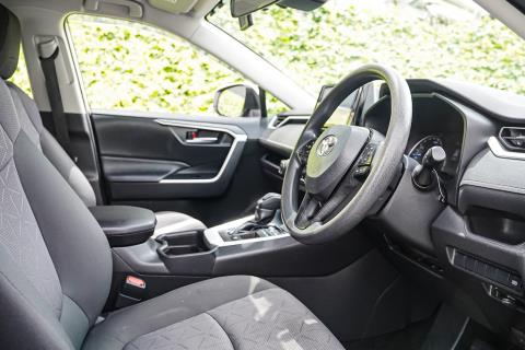 2019 Toyota Rav4 Hybrid - Thumbnail