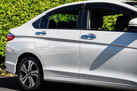 2015 Honda Grace EV Hybrid / City - Thumbnail