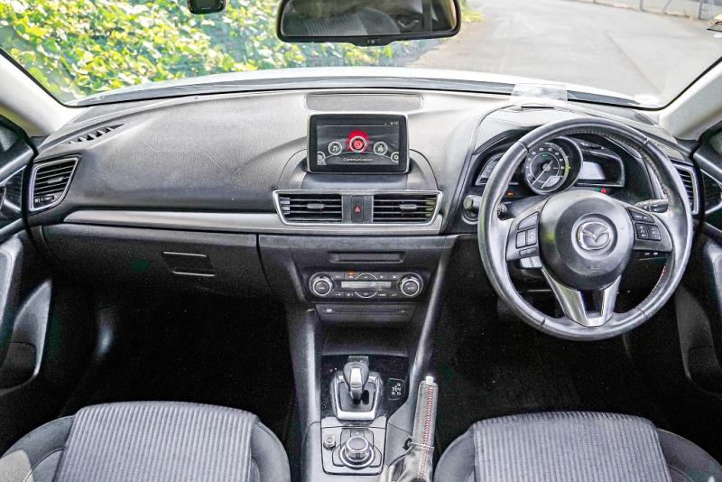 2013 Mazda Axela Hybrid S