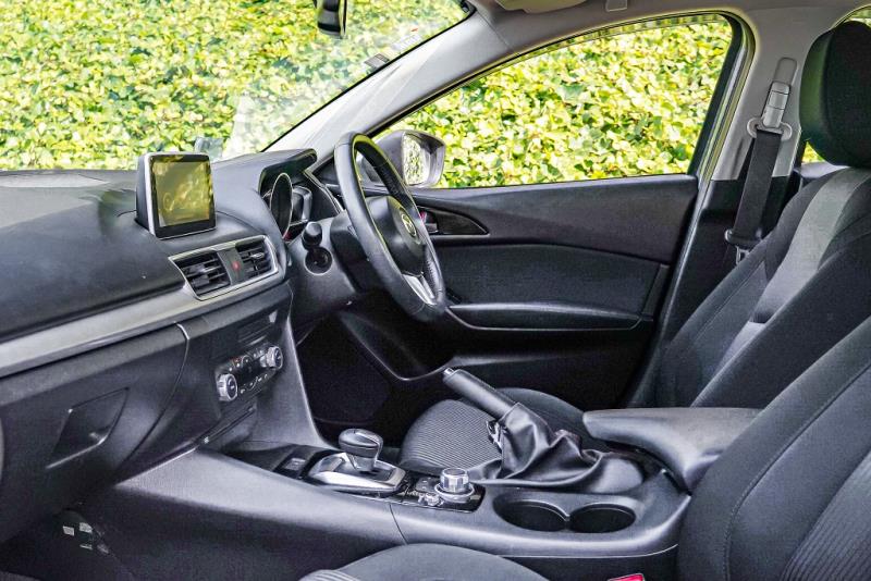 2013 Mazda Axela Hybrid S
