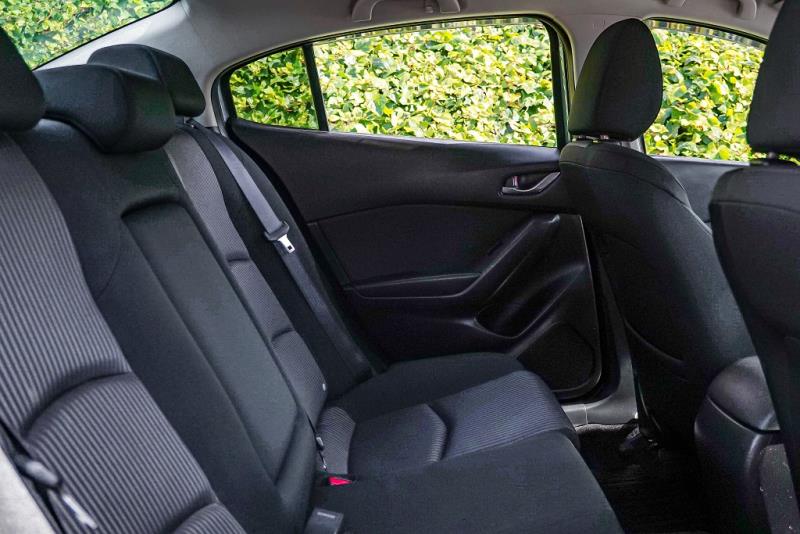 2013 Mazda Axela Hybrid S