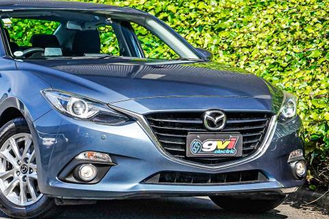 2013 Mazda Axela Hybrid S - Thumbnail