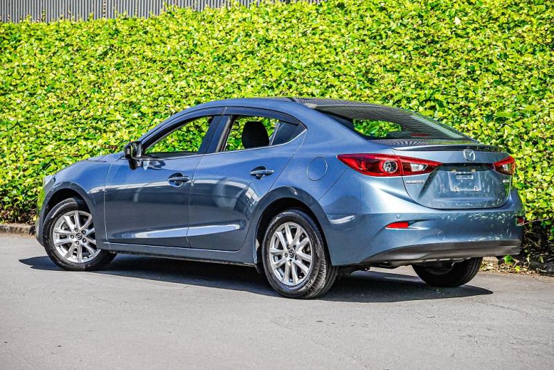 2013 Mazda Axela Hybrid S