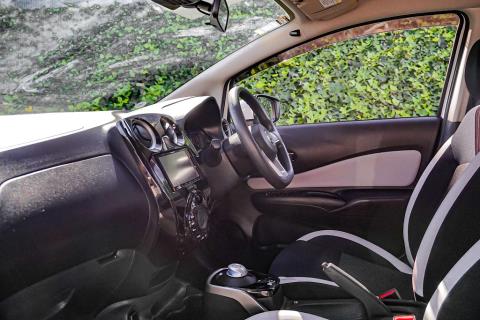 2017 Nissan Note e-Power Hybrid - Thumbnail