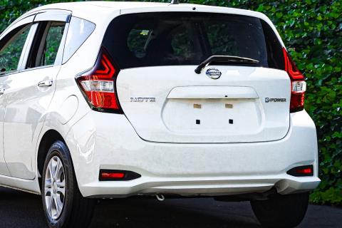 2017 Nissan Note e-Power Hybrid - Thumbnail