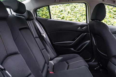 2017 Mazda Axela Hybrid - Thumbnail