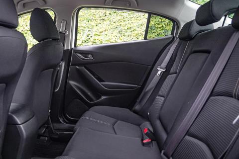 2017 Mazda Axela Hybrid - Thumbnail