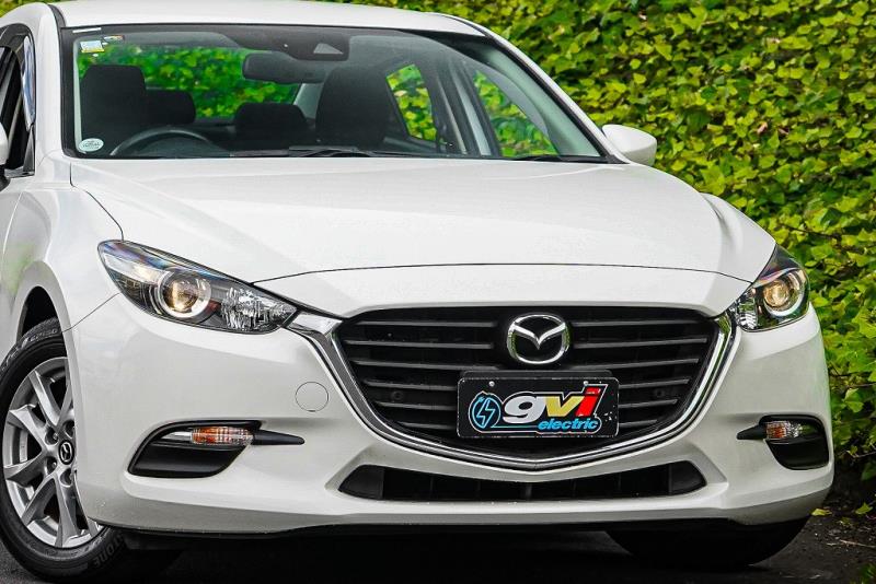 2017 Mazda Axela Hybrid
