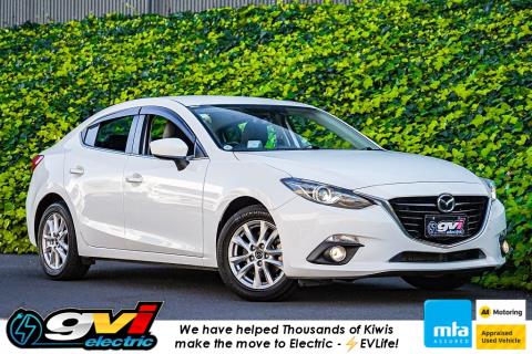 2014 Mazda Axela Hybrid L Package - Thumbnail