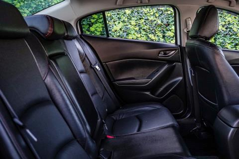 2014 Mazda Axela Hybrid L Package - Thumbnail