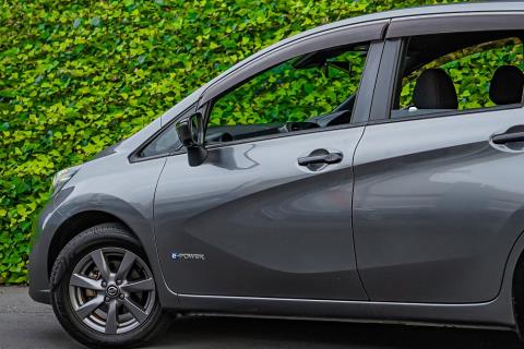 2019 Nissan Note e-Power Black Arrow - Thumbnail