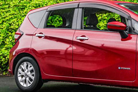 2019 Nissan Note e-Power X - Thumbnail