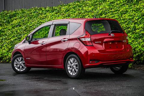 2019 Nissan Note e-Power X - Thumbnail