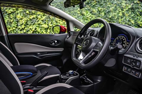 2019 Nissan Note e-Power X - Thumbnail