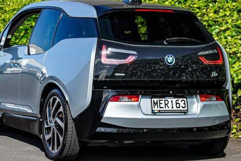 2015 BMW i3 60 Ah REX - Thumbnail