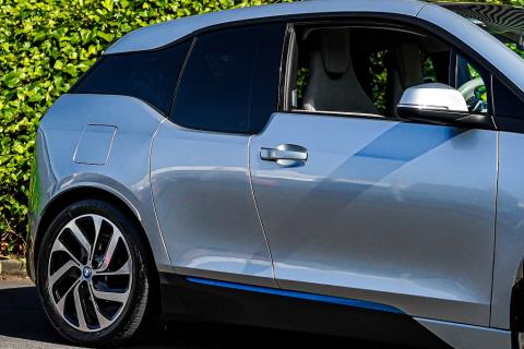 2015 BMW i3 60 Ah REX - Thumbnail