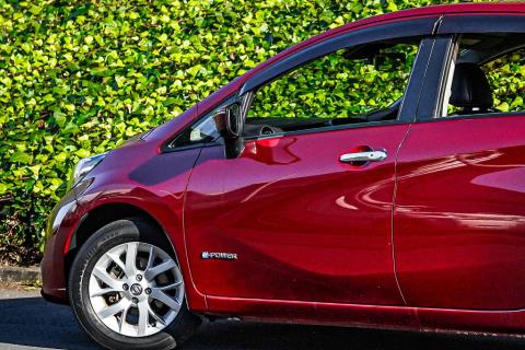 2018 Nissan Note e-Power Medalist - Thumbnail