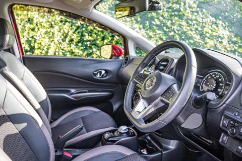 2018 Nissan Note e-Power Medalist - Thumbnail