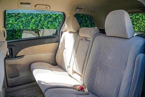 2014 Toyota Estima Hybrid - Thumbnail