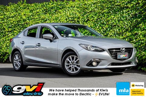 2015 Mazda Axela Hybrid / 3 Sport - Thumbnail