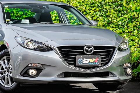 2015 Mazda Axela Hybrid / 3 Sport - Thumbnail