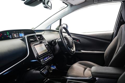 2018 Toyota Prius S Hybrid - Thumbnail