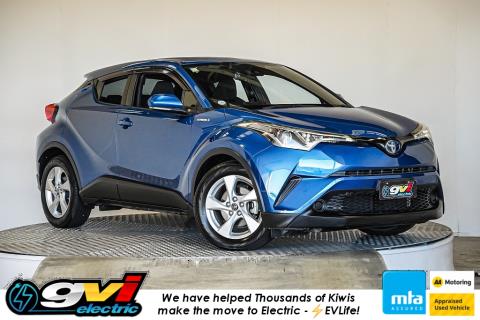 2017 Toyota C-HR S Hybrid - Thumbnail