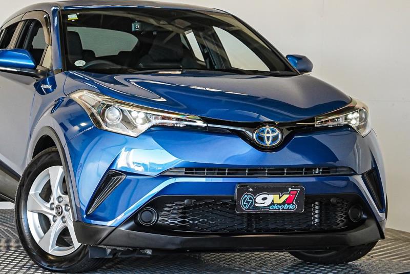 2017 Toyota C-HR S Hybrid