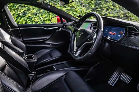 2015 Tesla Model S P85D - Thumbnail