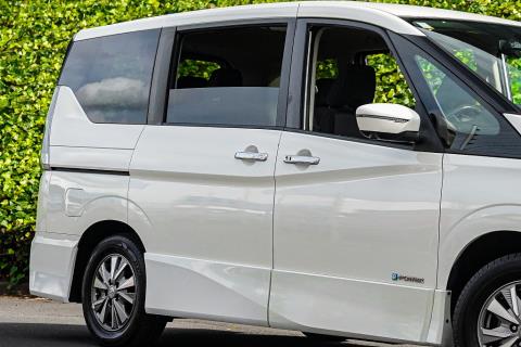 2019 Nissan Serena e-Power Hybrid - Thumbnail