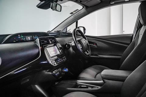 2020 Toyota Prius S - Thumbnail