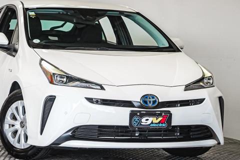 2020 Toyota Prius S - Thumbnail