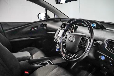 2020 Toyota Prius S - Thumbnail