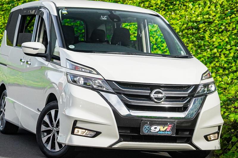 2017 Nissan Serena Highway Star