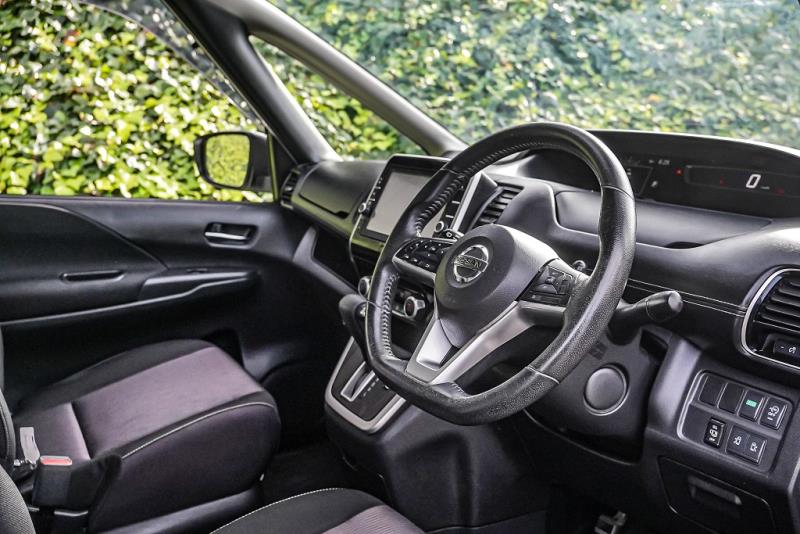 2017 Nissan Serena Highway Star
