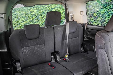 2014 Toyota Voxy V / Noah - Thumbnail