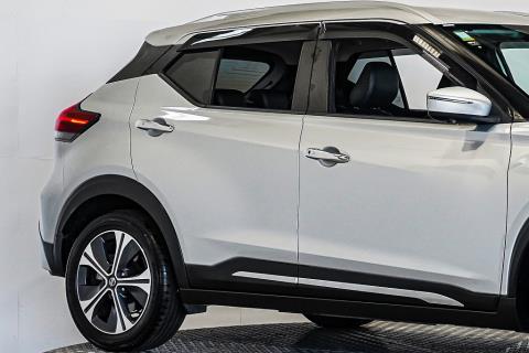 2021 Nissan Kicks e-Power X - Thumbnail