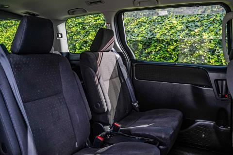 2014 Toyota Voxy Hybrid / Noah V - Thumbnail