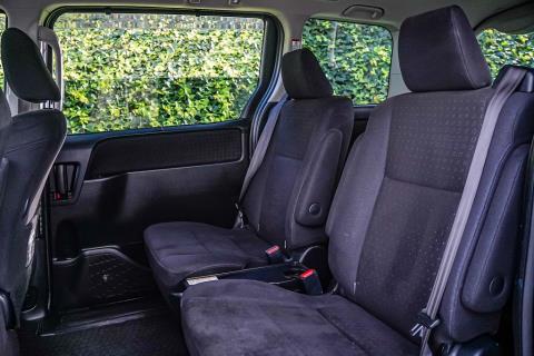 2014 Toyota Voxy Hybrid / Noah V - Thumbnail
