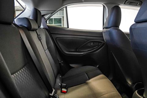 2021 Toyota Yaris Cross Hybrid G - Thumbnail