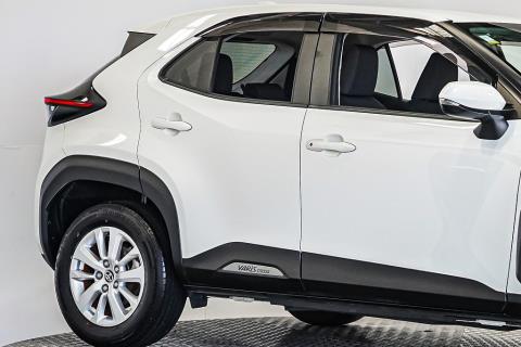 2021 Toyota Yaris Cross Hybrid G - Thumbnail